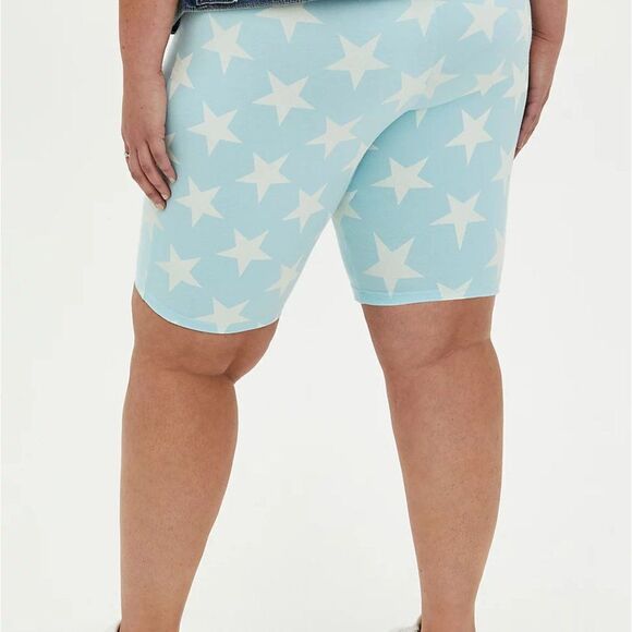 Torrid 0X Light Baby Blue White Stars Biker Shorts - Picture 3 of 8
